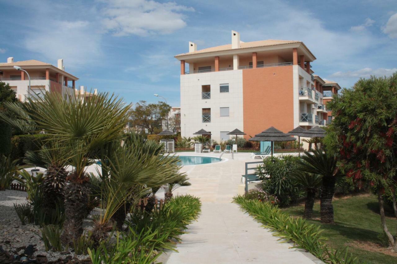 Apartamento Com Piscina Em Albufeira, Corcovada Esterno foto