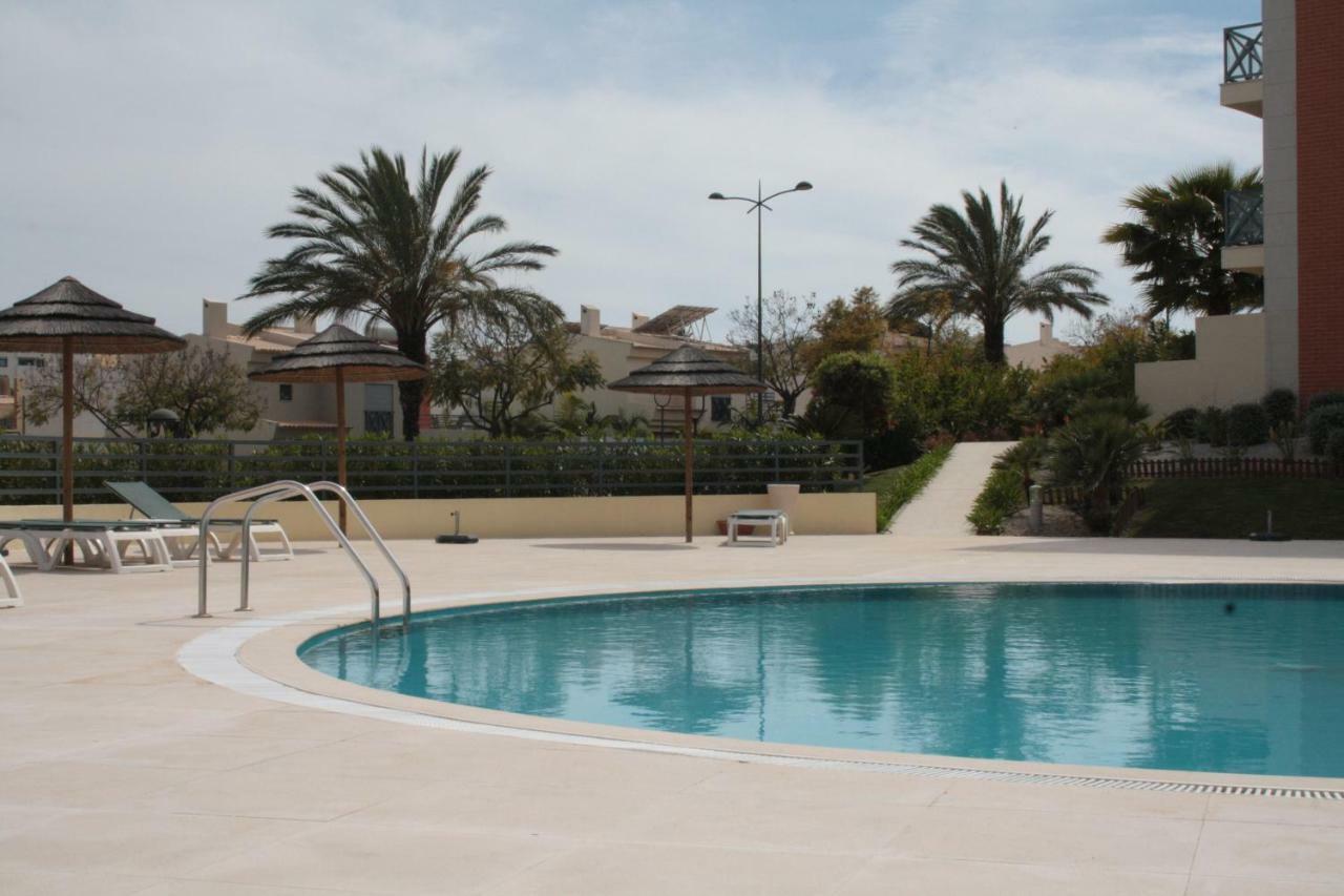 Apartamento Com Piscina Em Albufeira, Corcovada Esterno foto